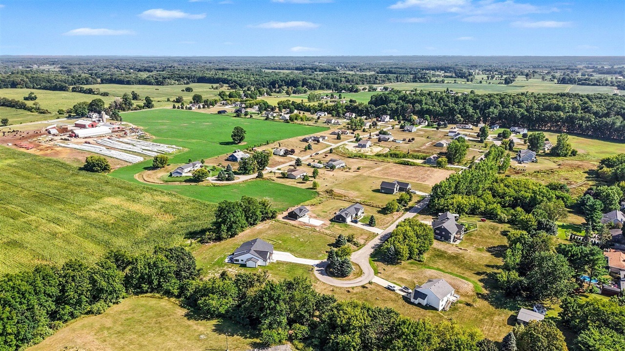 main property photo 45