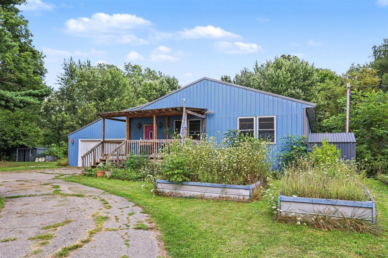 main property photo 3