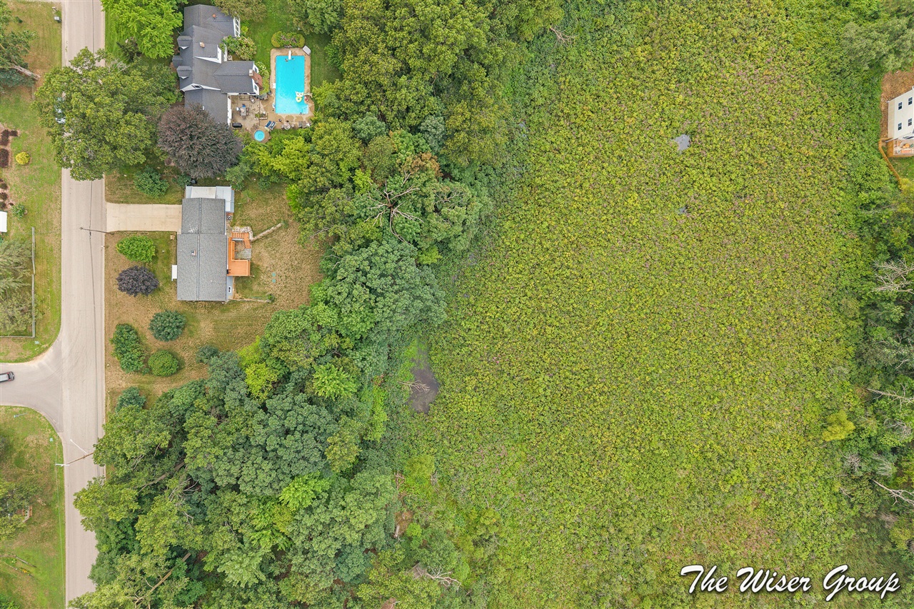 main property photo 58