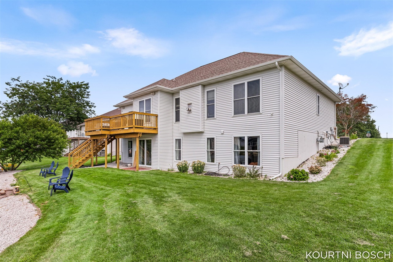 main property photo 67