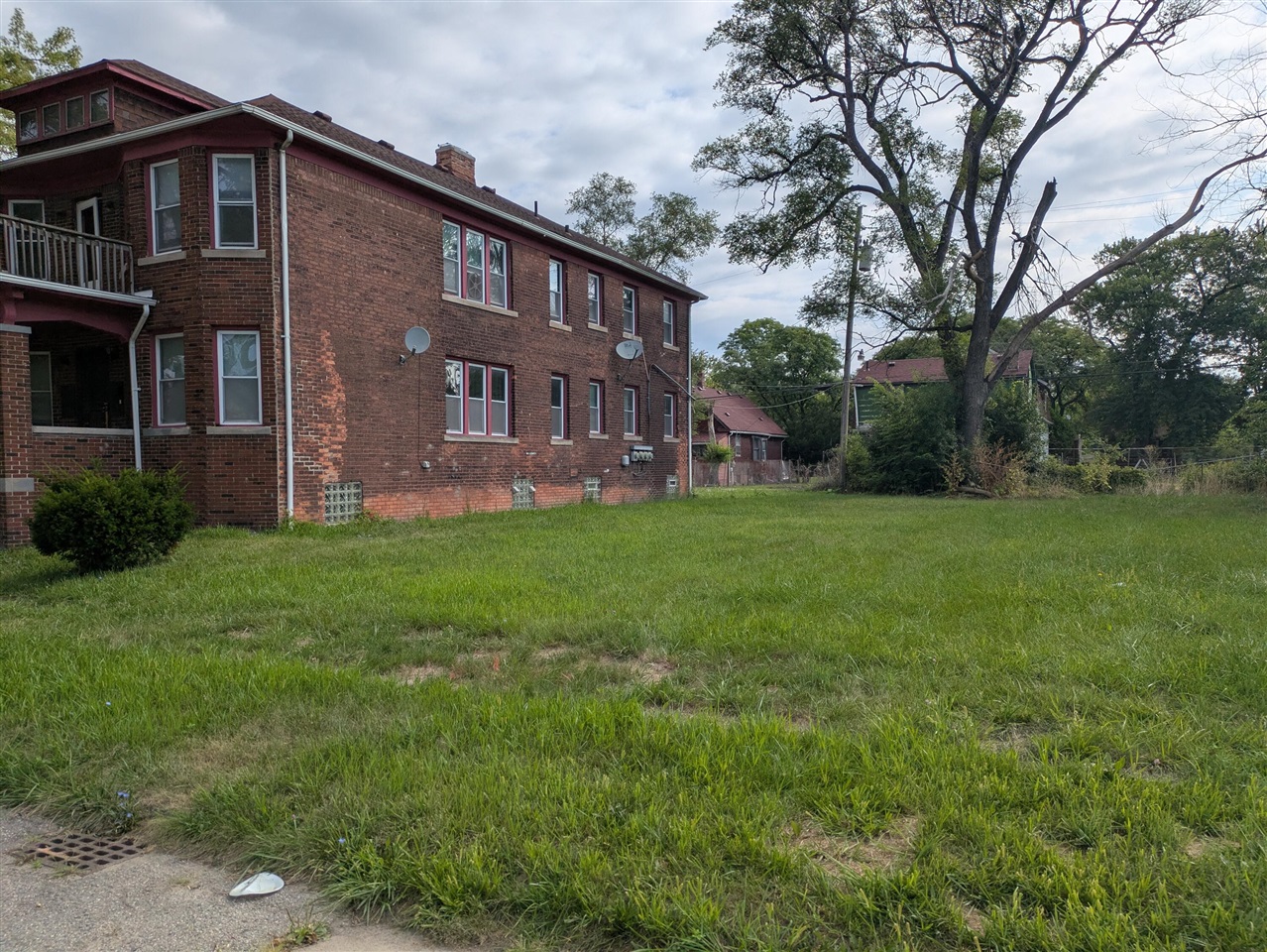 main property photo 3