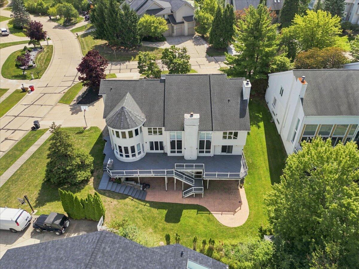 main property photo 11