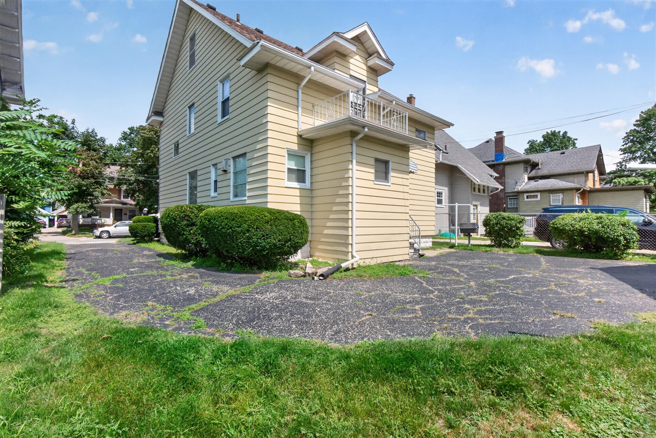 main property photo 45