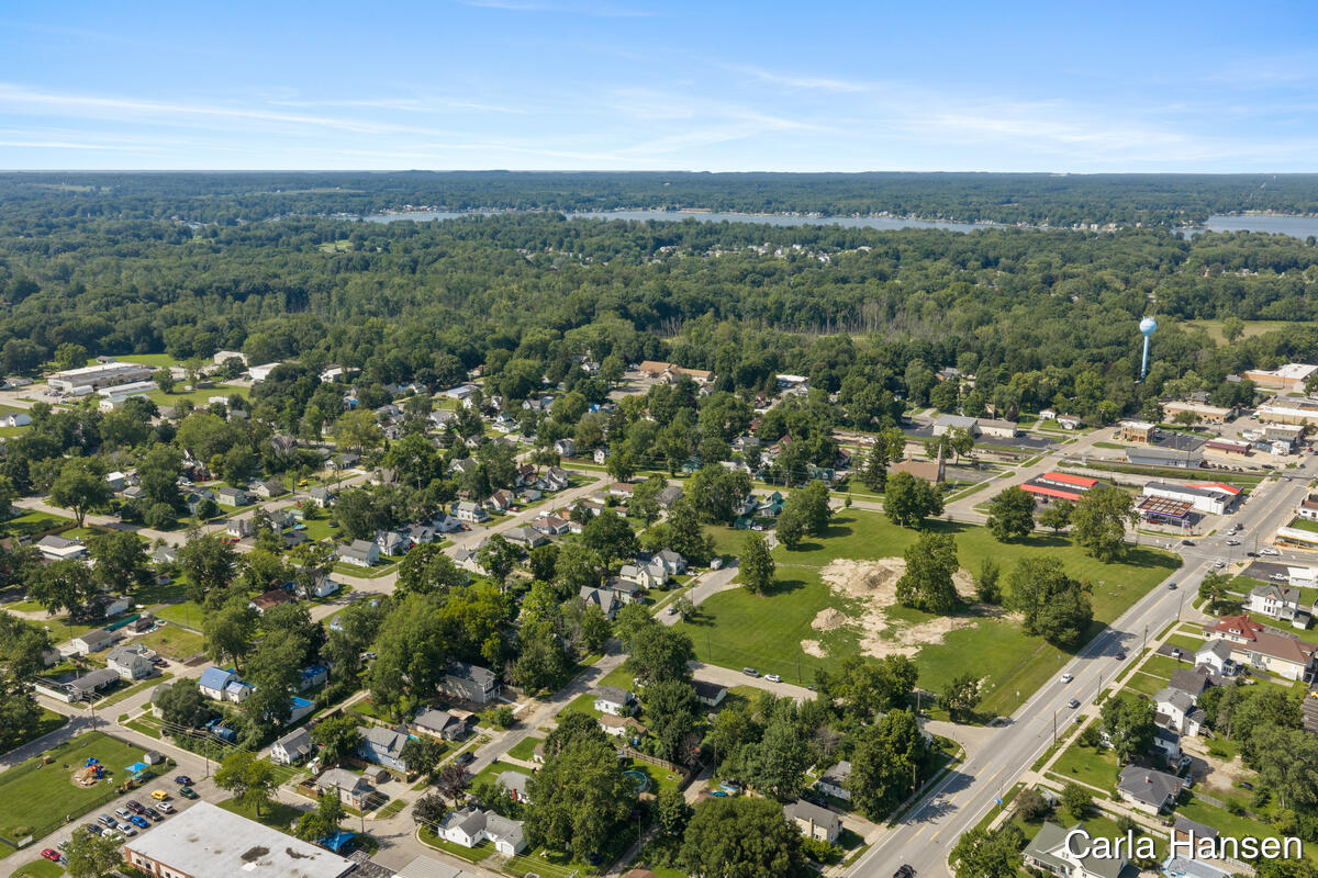 main property photo 18