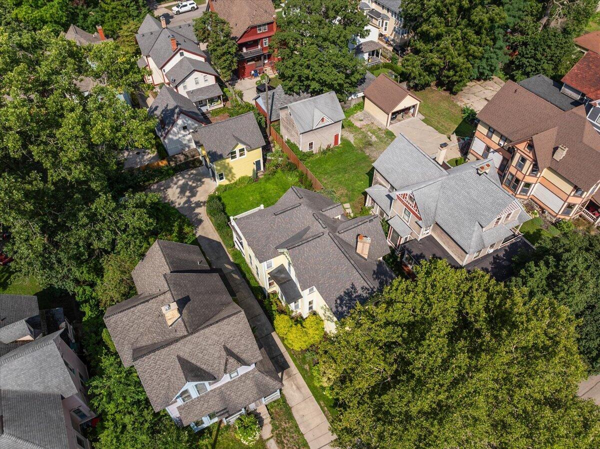 main property photo 58