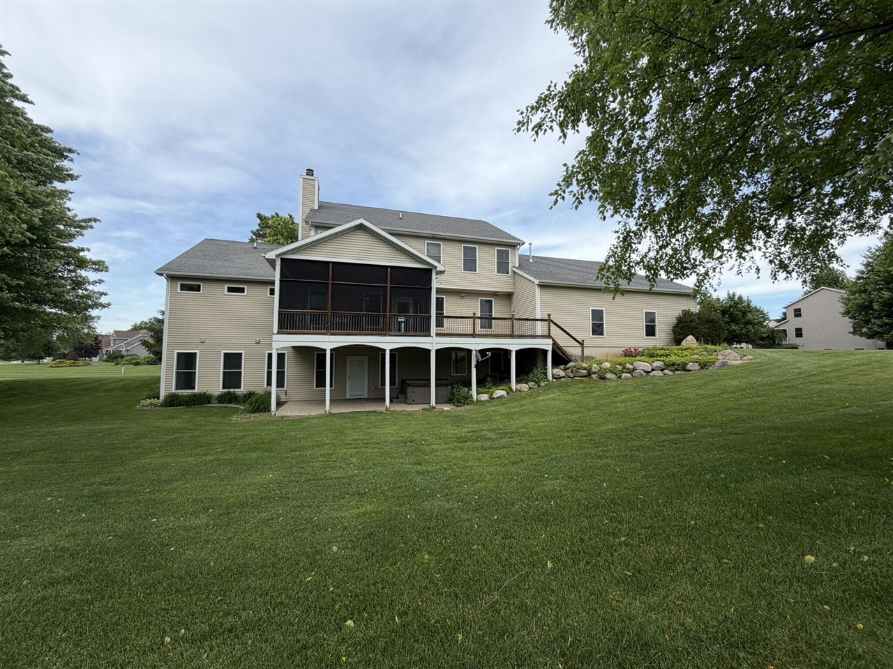 main property photo 47
