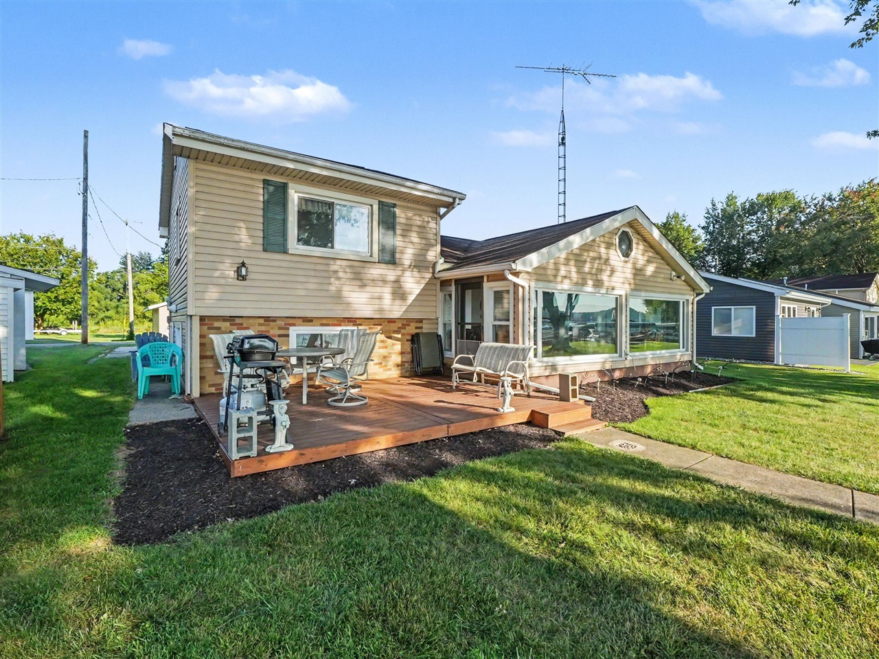 main property photo 3