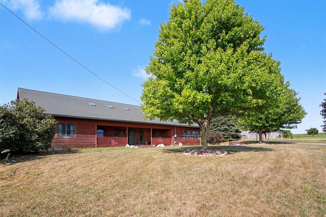 main property photo 42