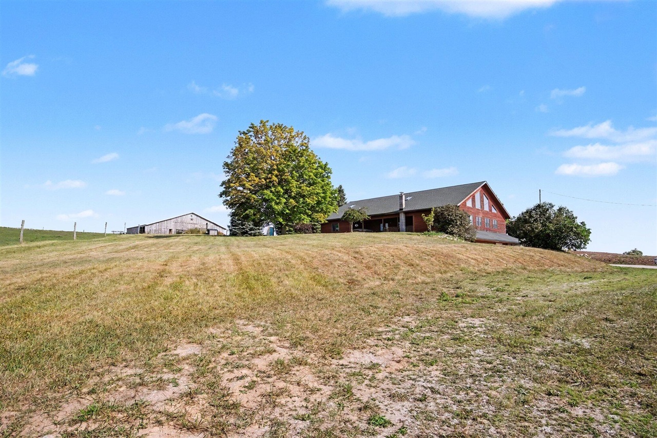 main property photo 60