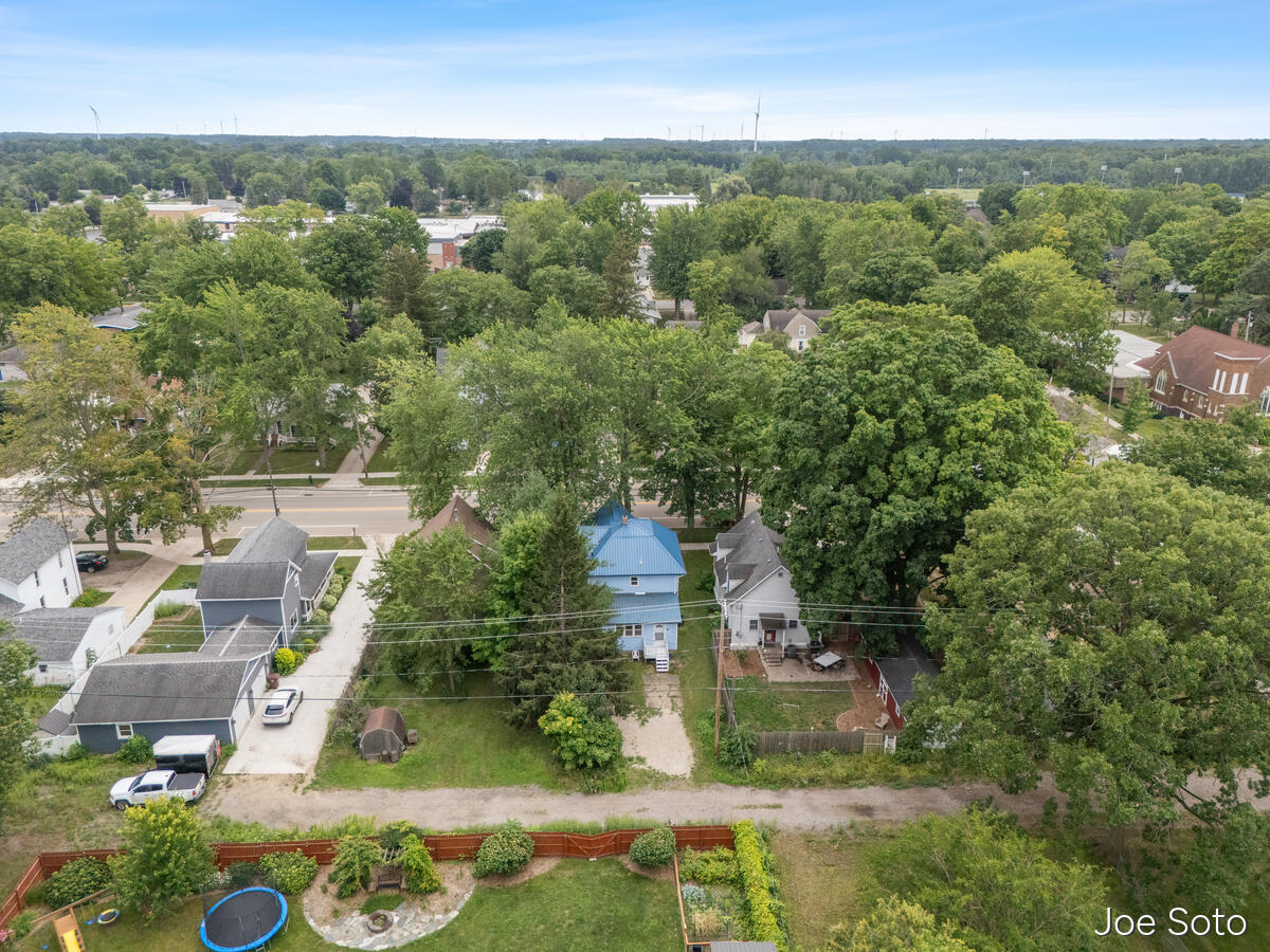 main property photo 33