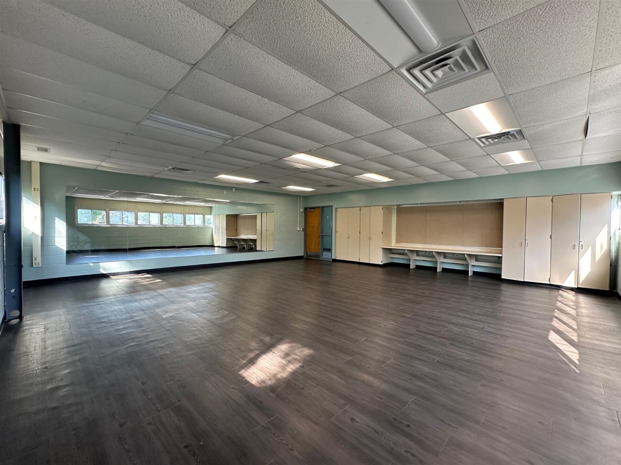 main property photo 6