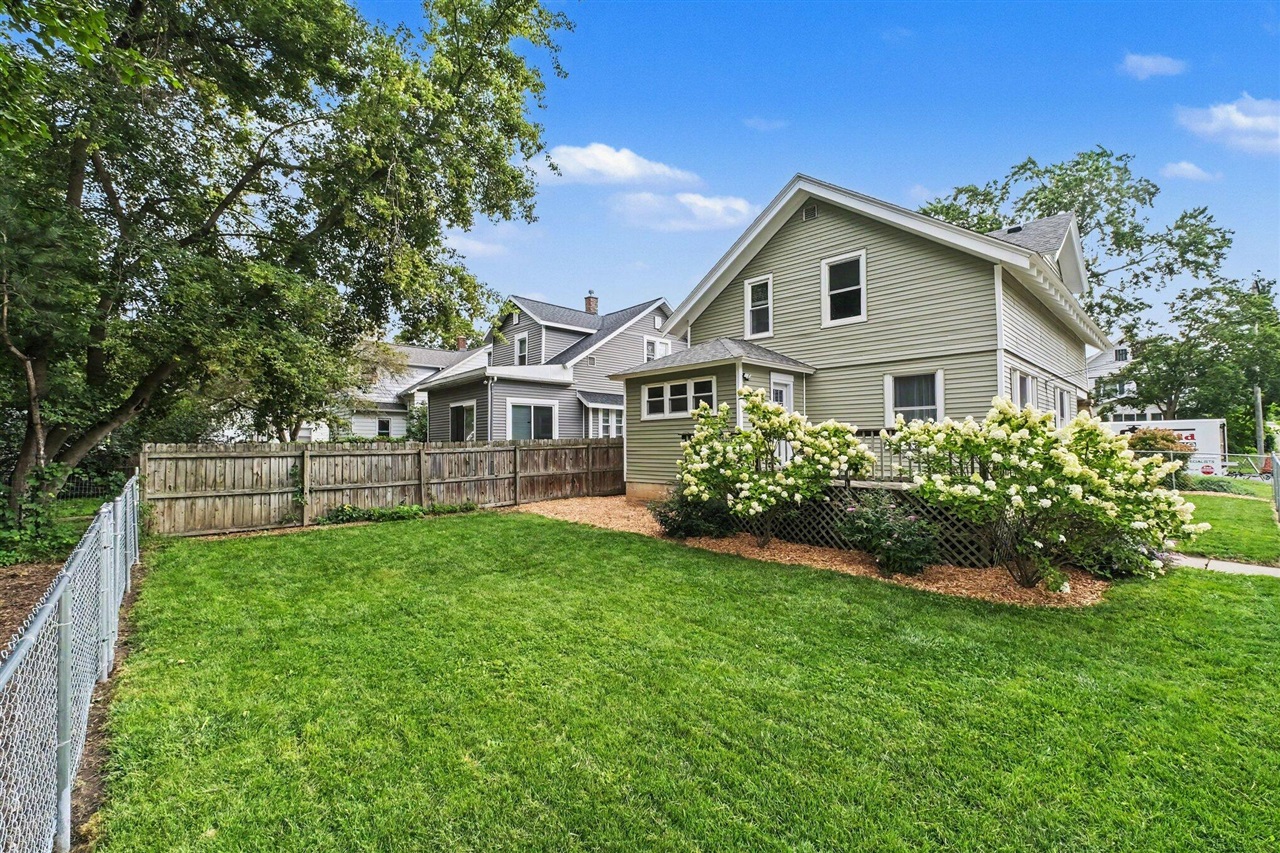 main property photo 63