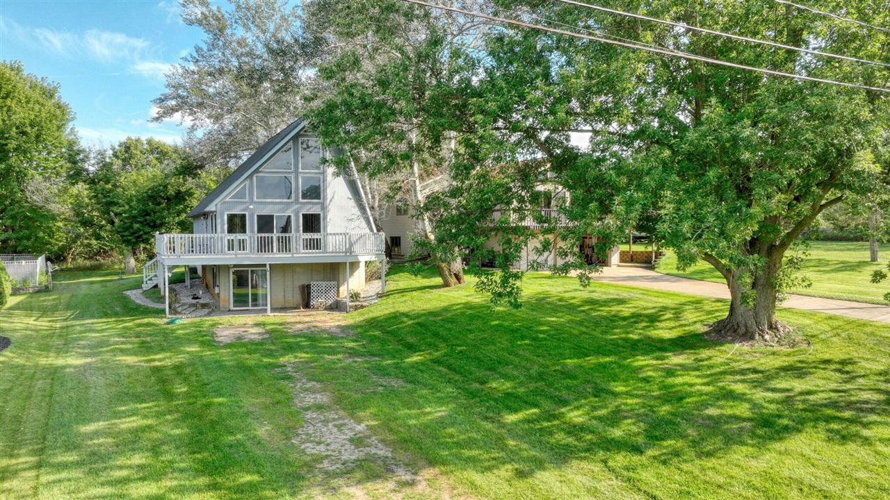 main property photo 41
