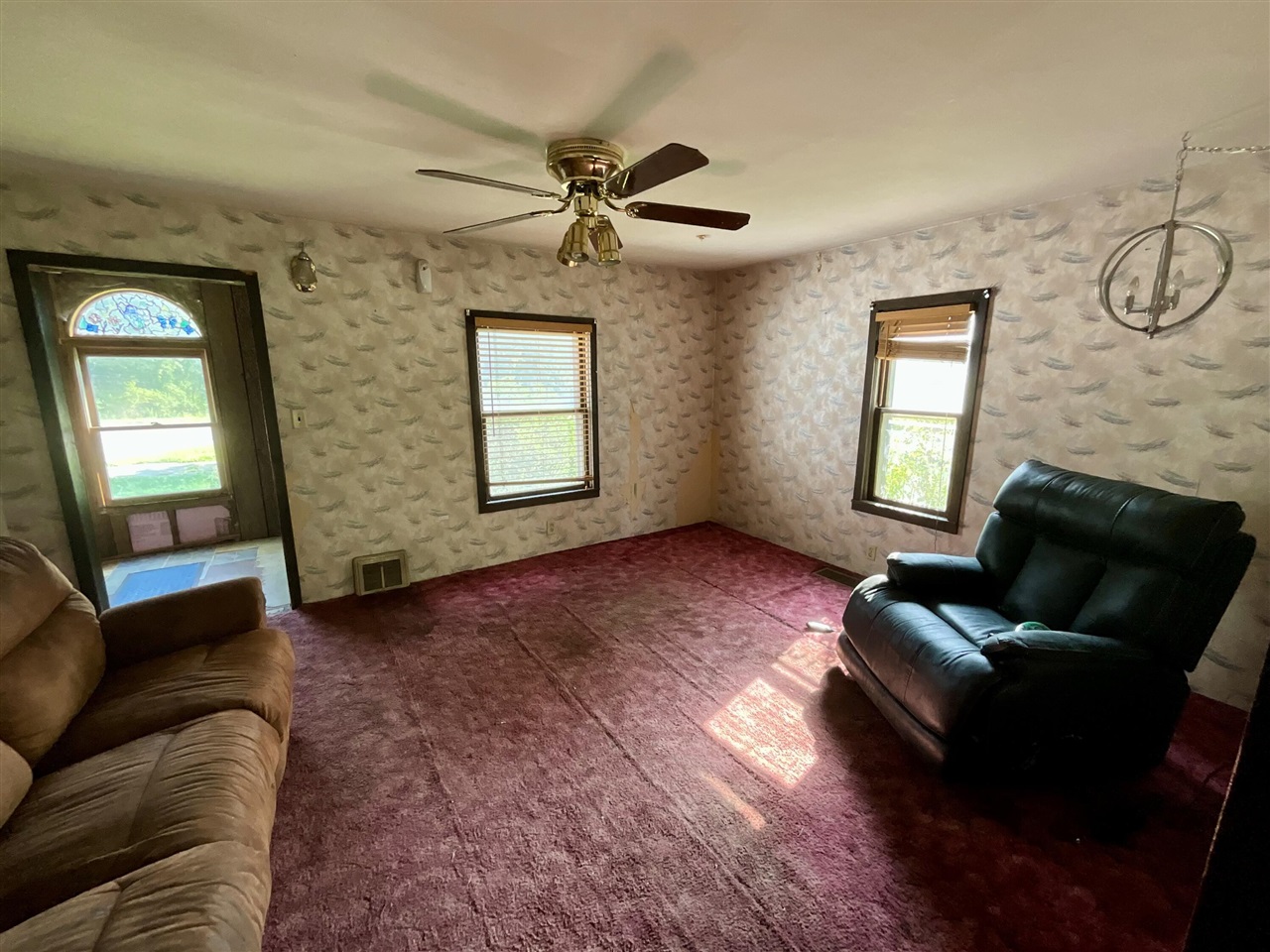 main property photo 13