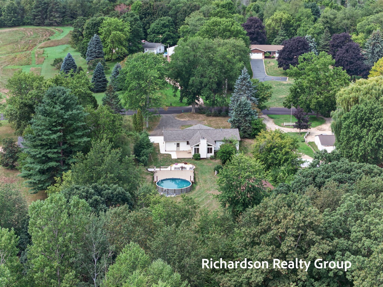 main property photo 76