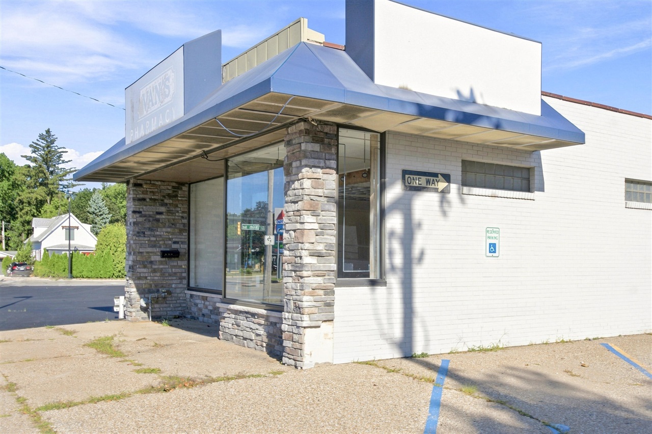 main property photo 2