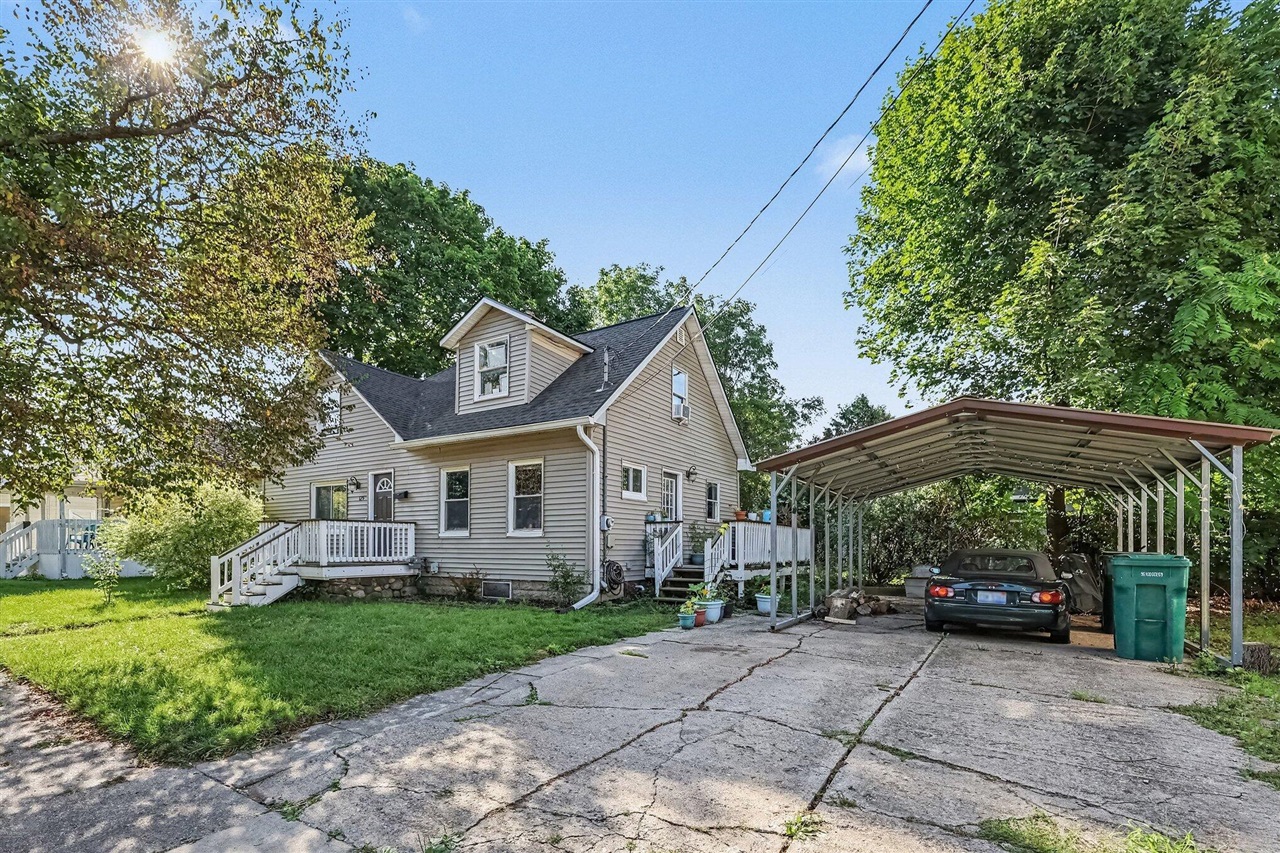 main property photo 3