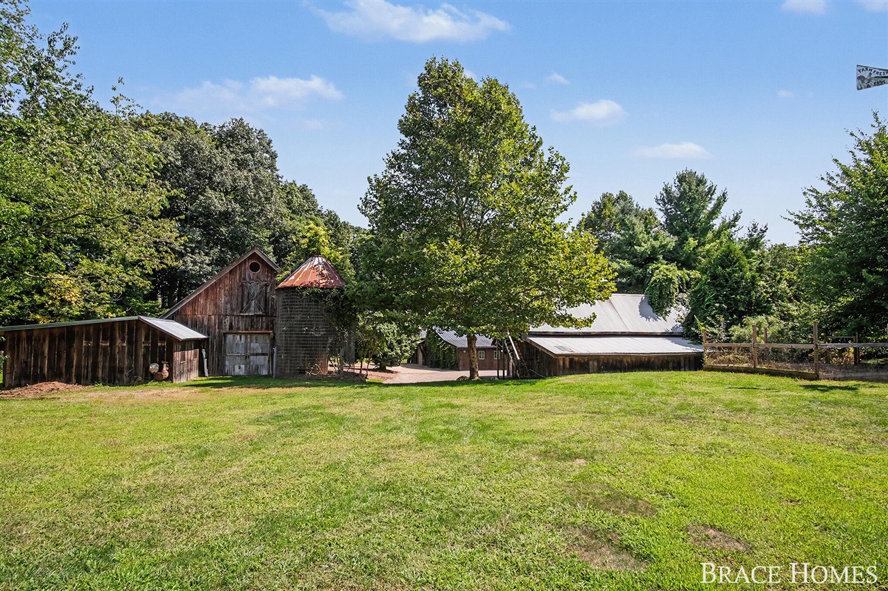 main property photo 61