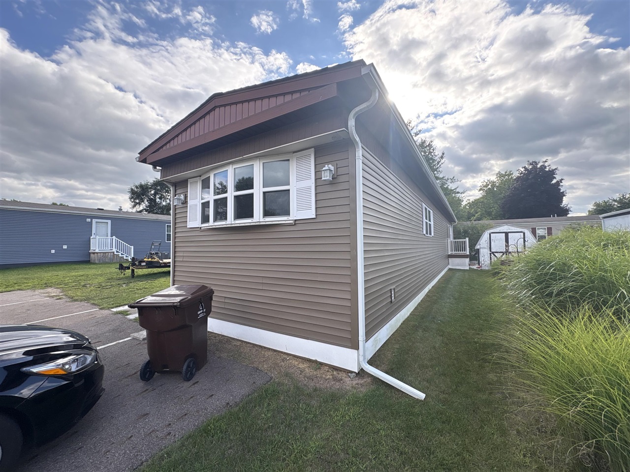 main property photo 20