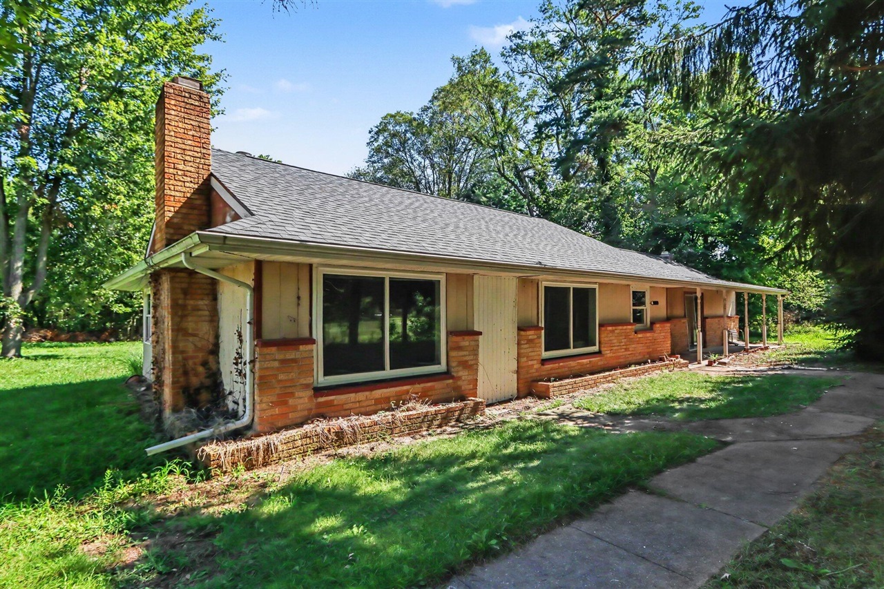 main property photo 0