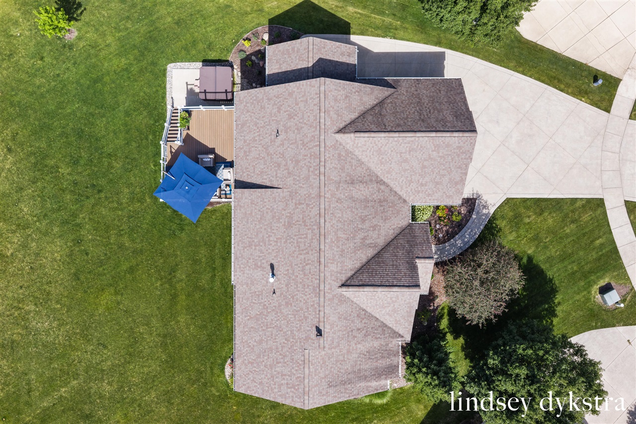 main property photo 70