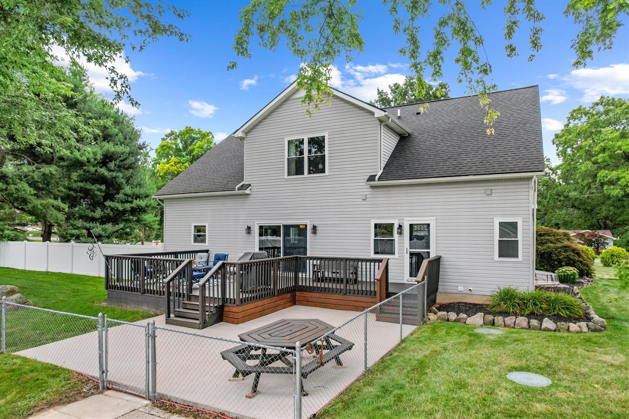 main property photo 54