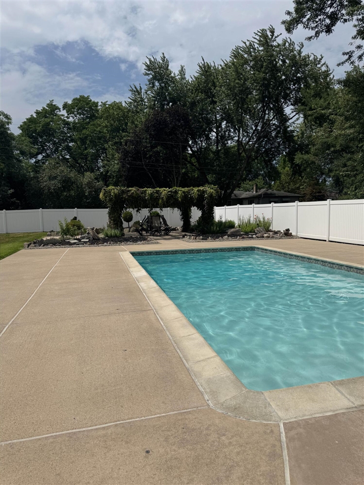 main property photo 64