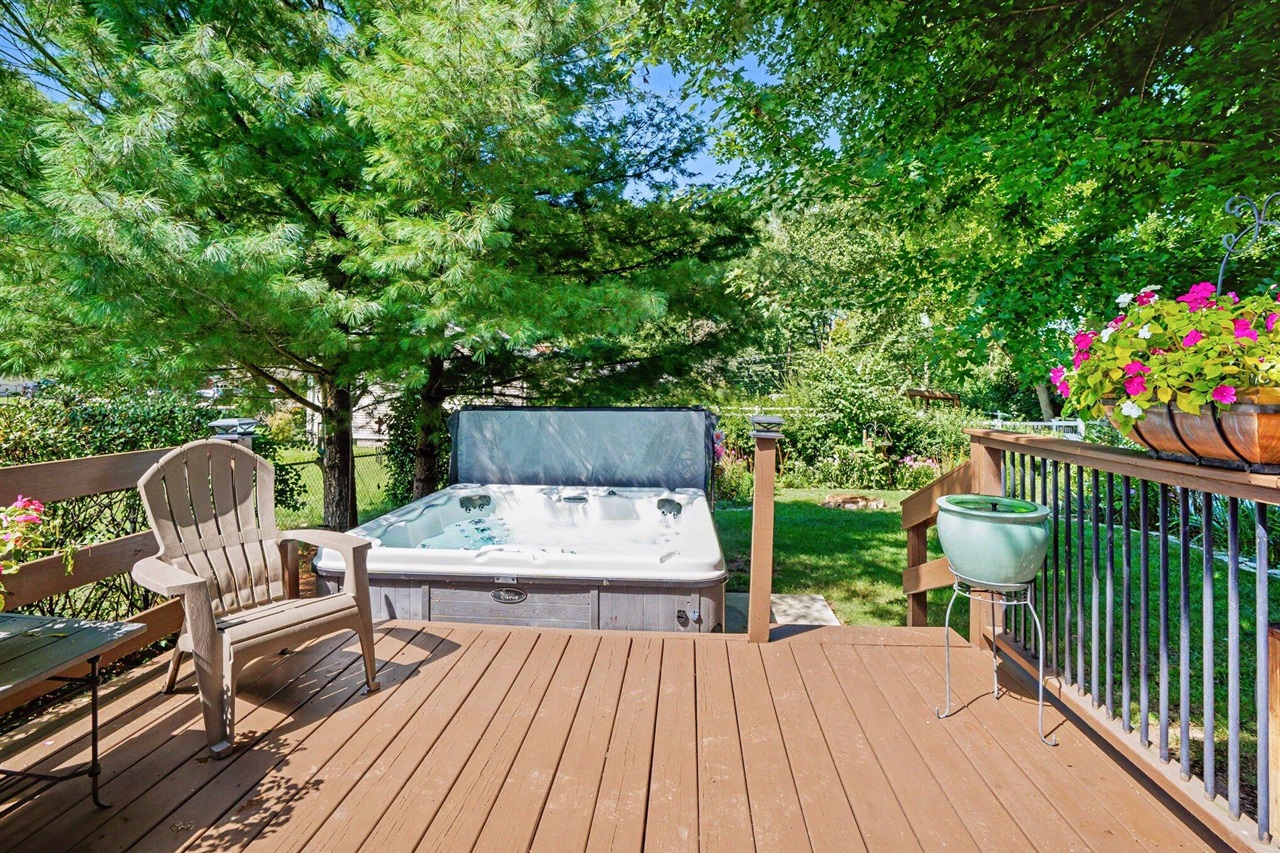 main property photo 22