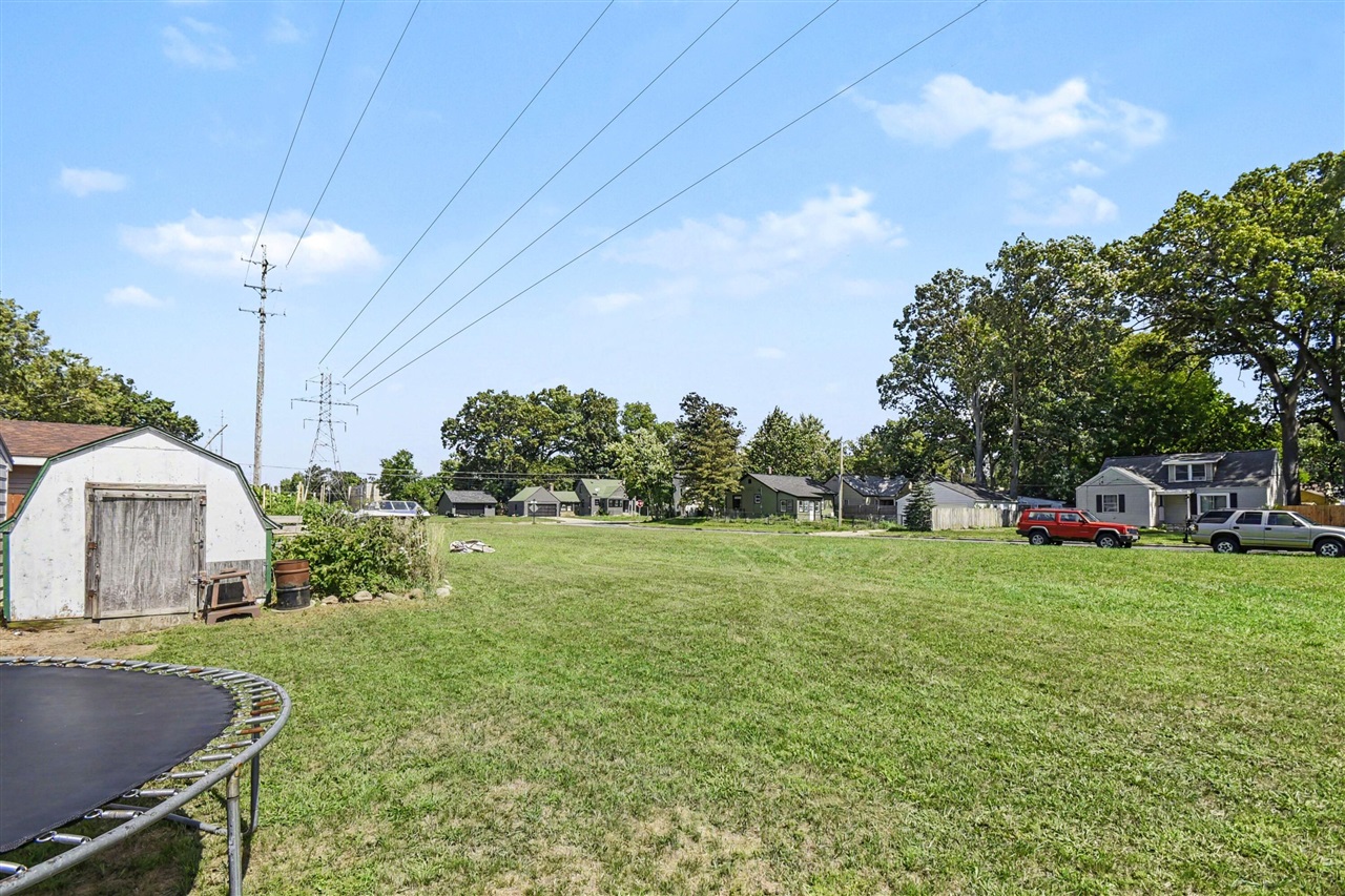 main property photo 19