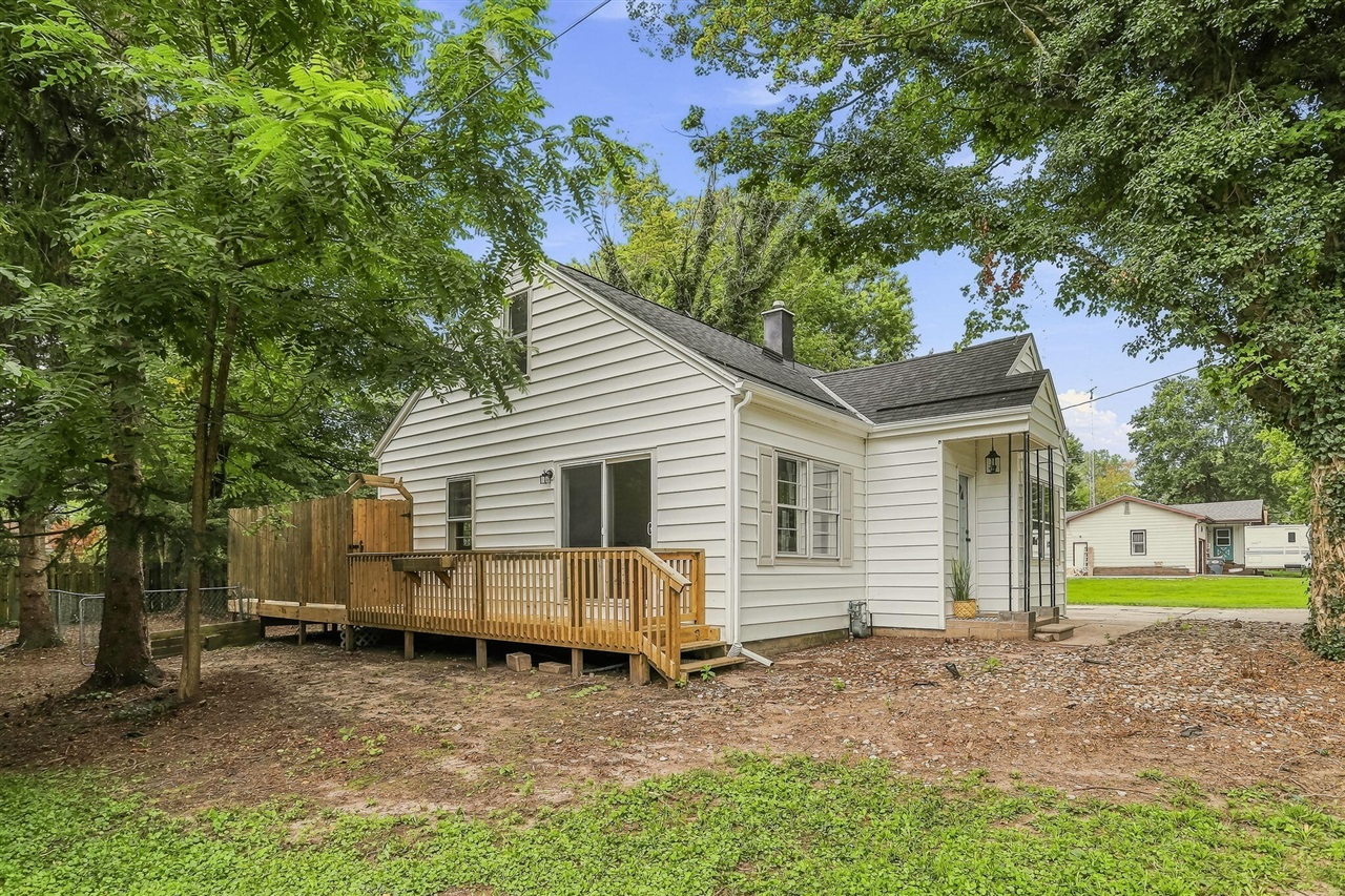 main property photo 41