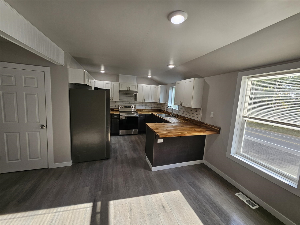 main property photo 53
