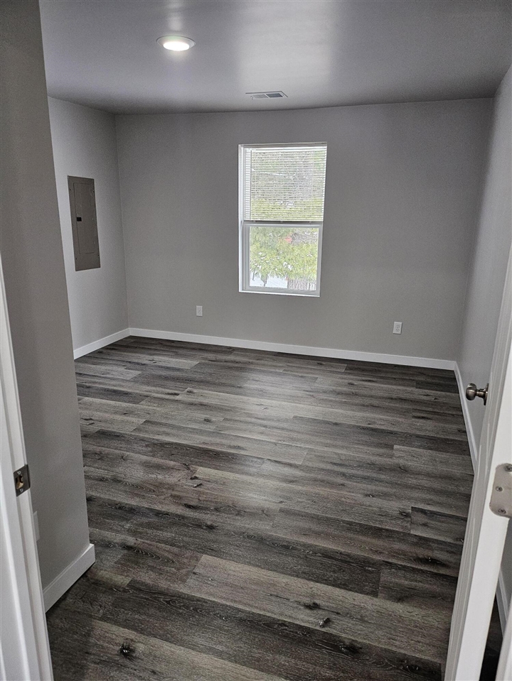 main property photo 73