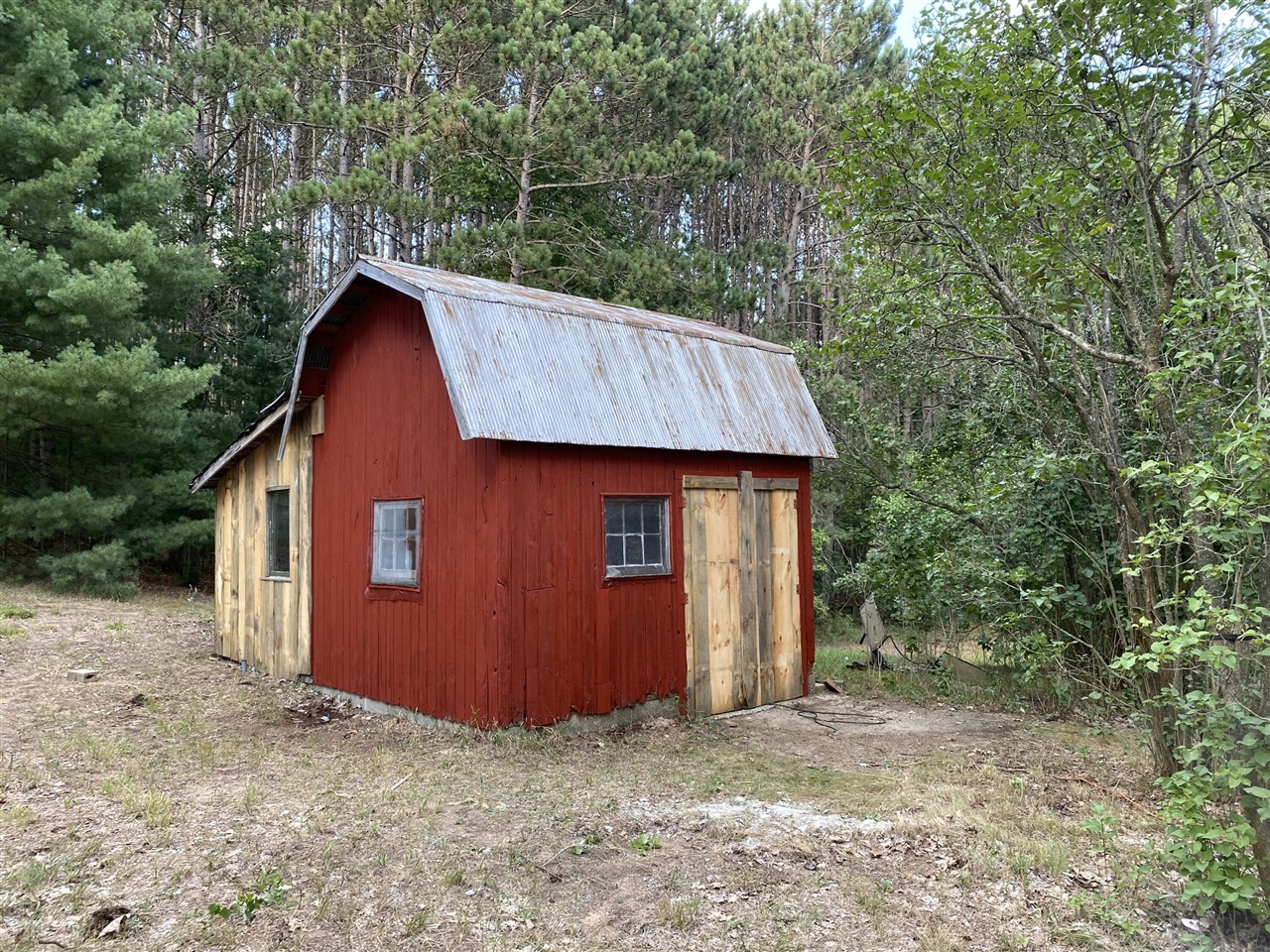 main property photo 34