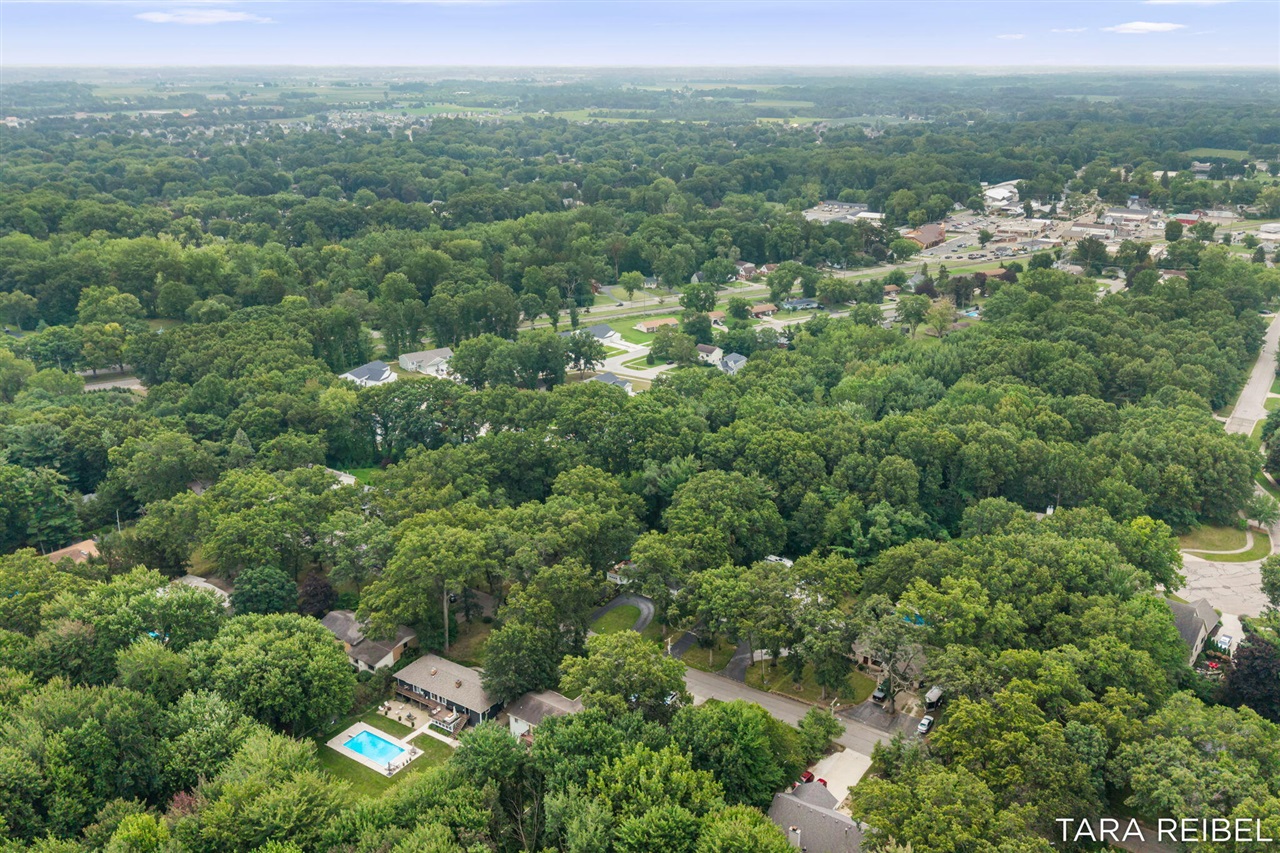 main property photo 70