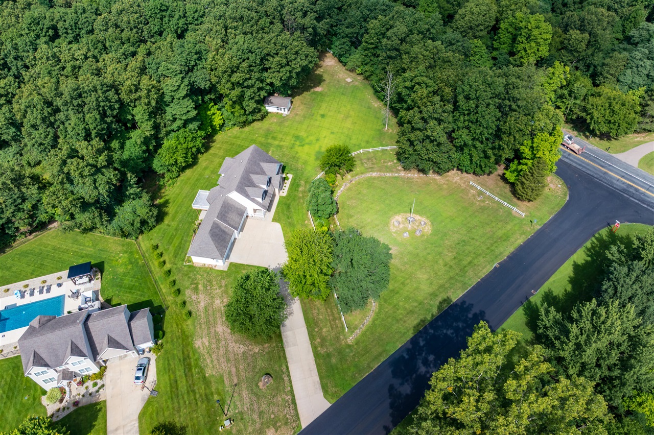 main property photo 50