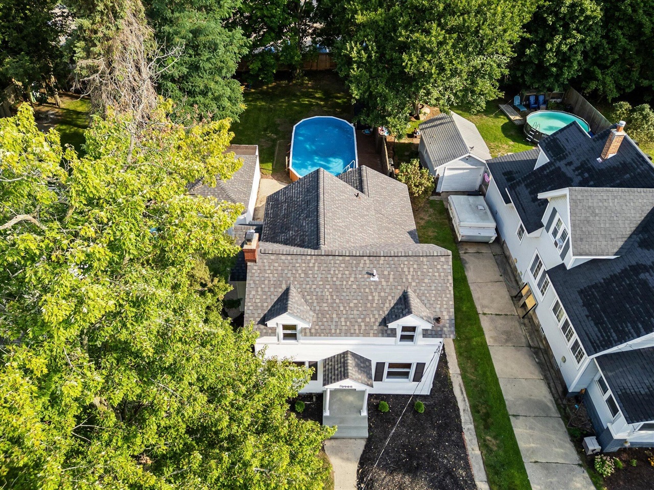 main property photo 42