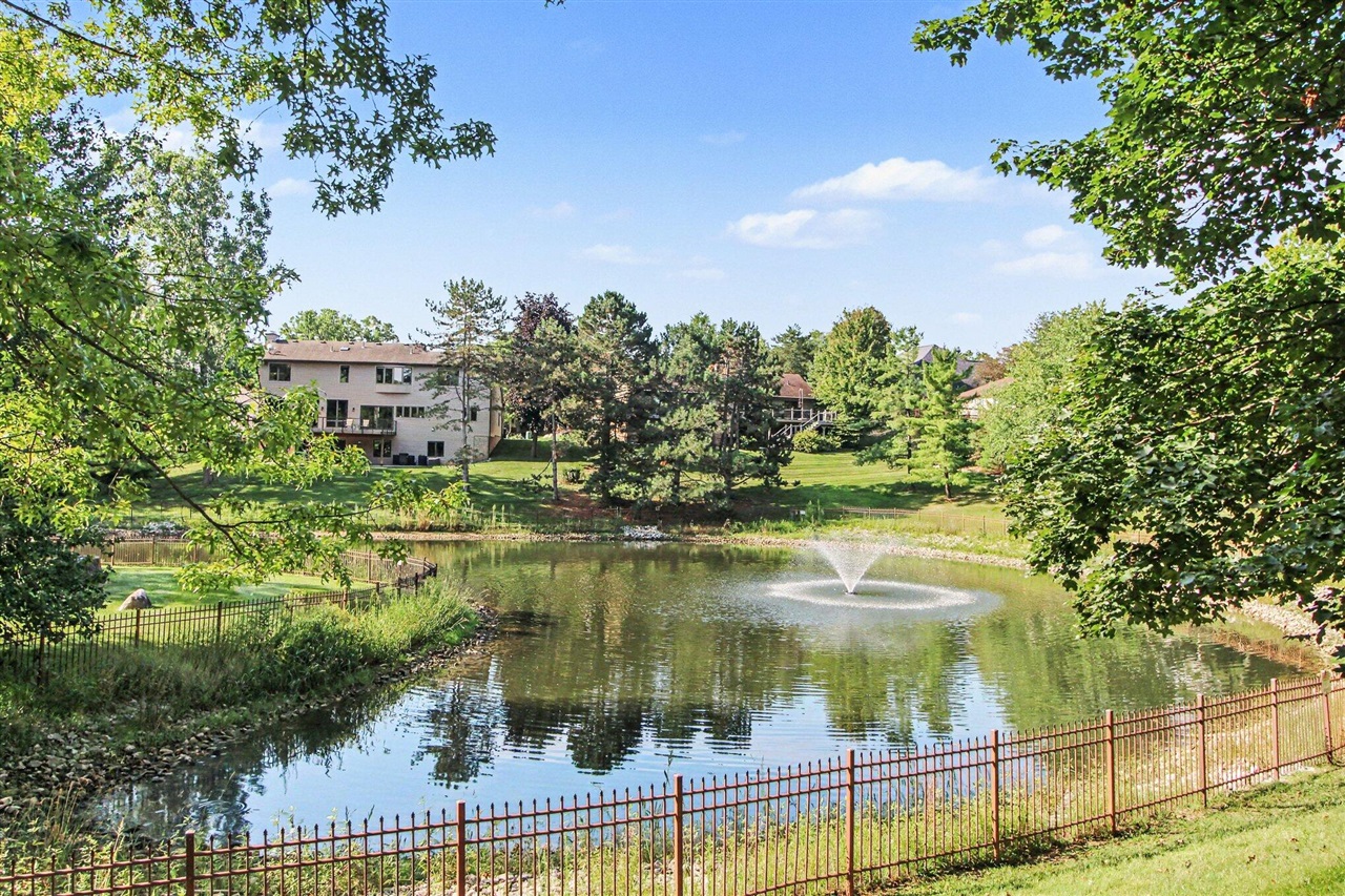 main property photo 14