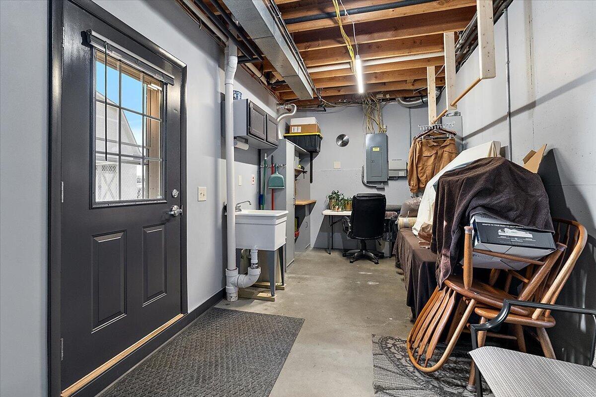 main property photo 60