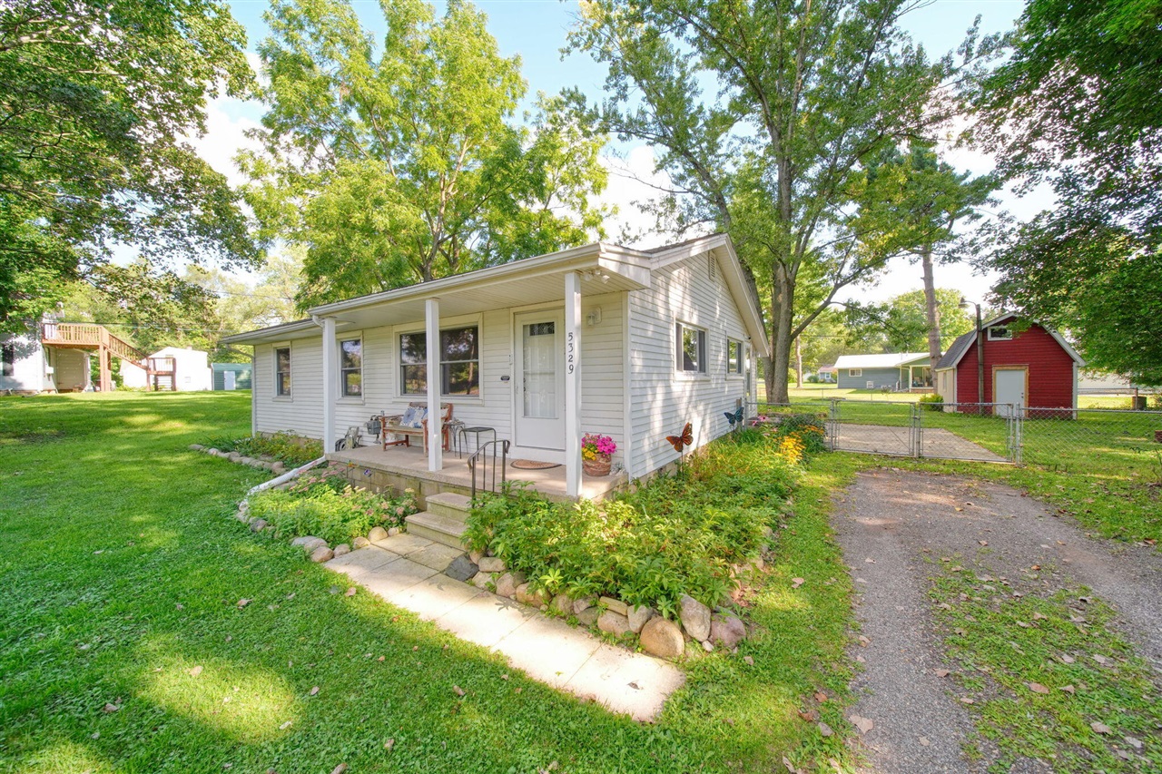 main property photo 2