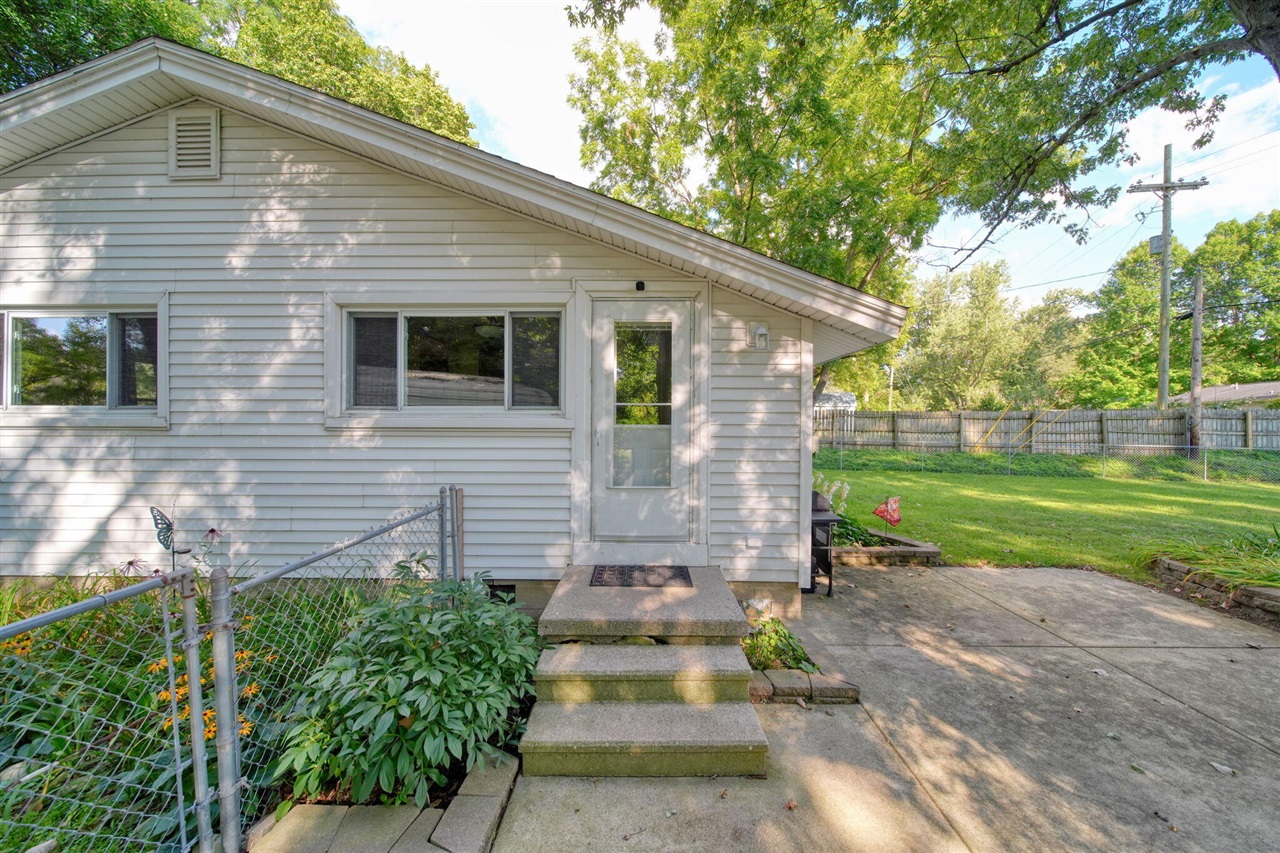 main property photo 21