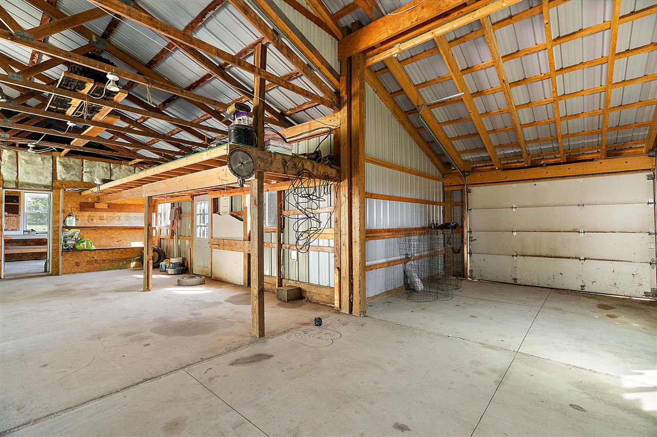 main property photo 49