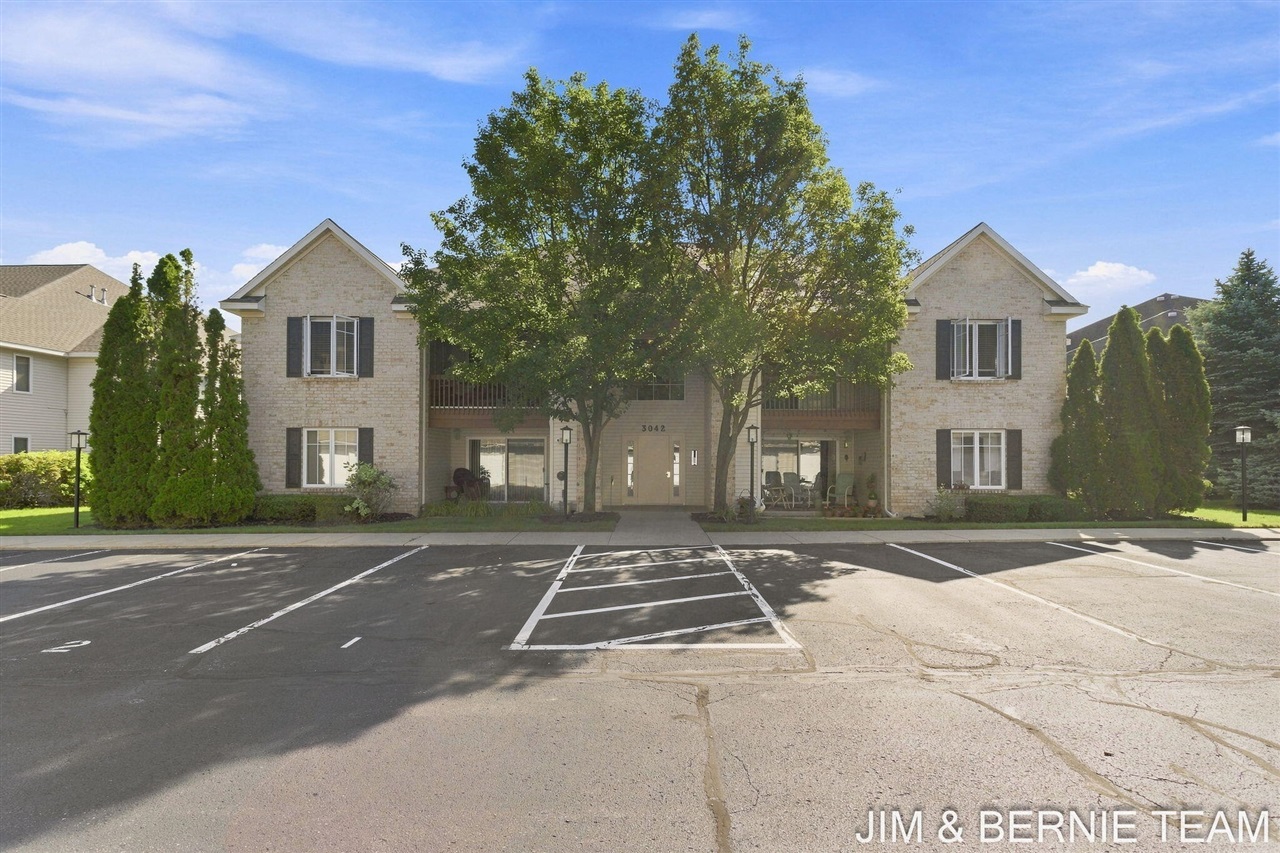 main property photo 0