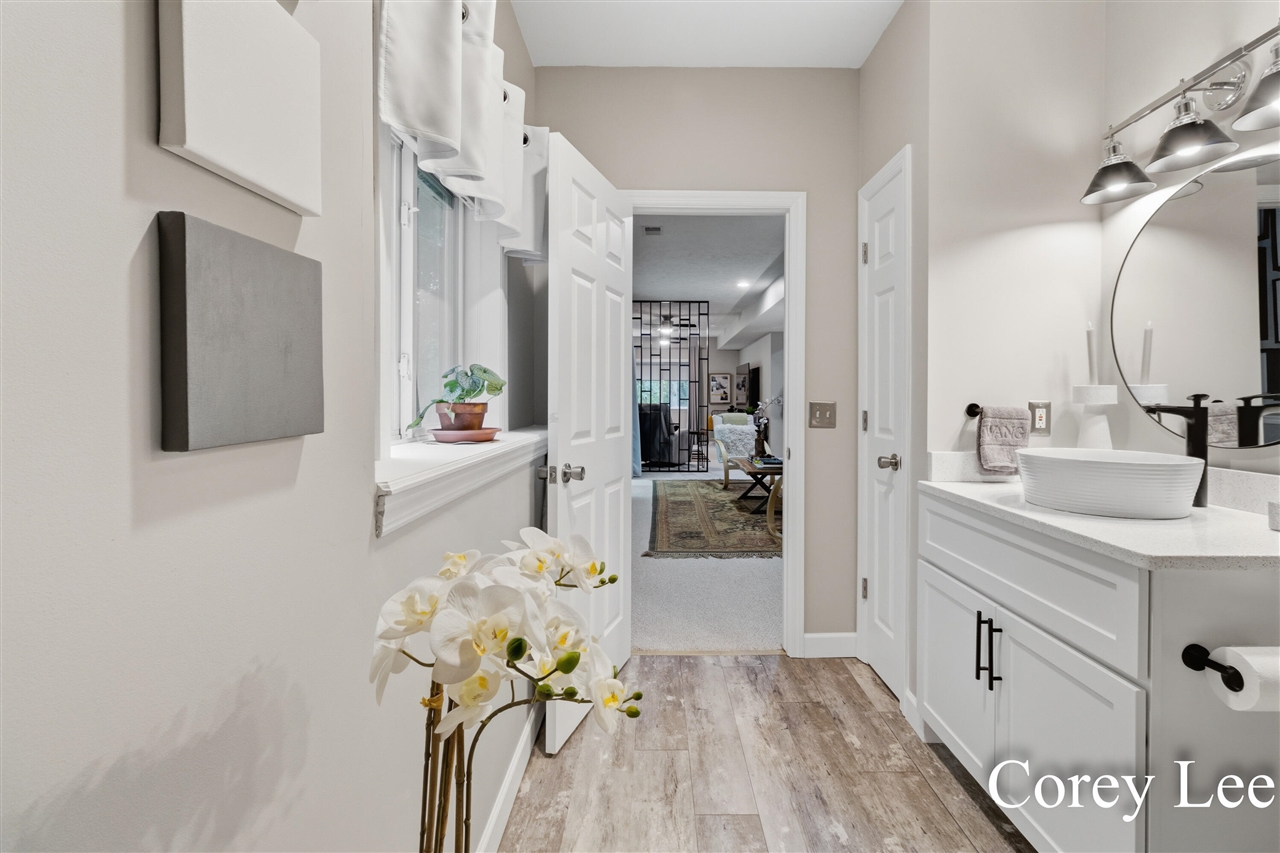 main property photo 62