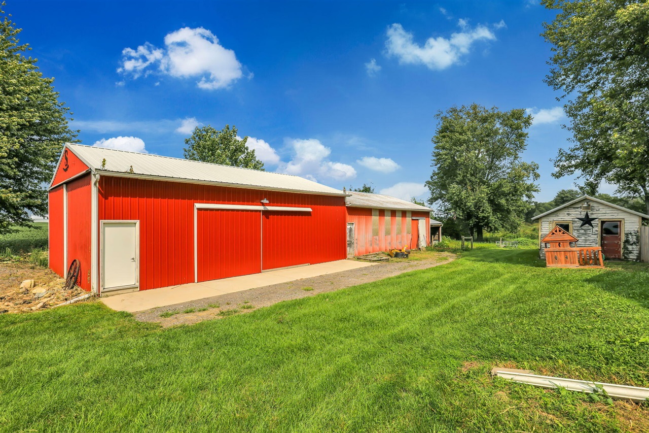 main property photo 26