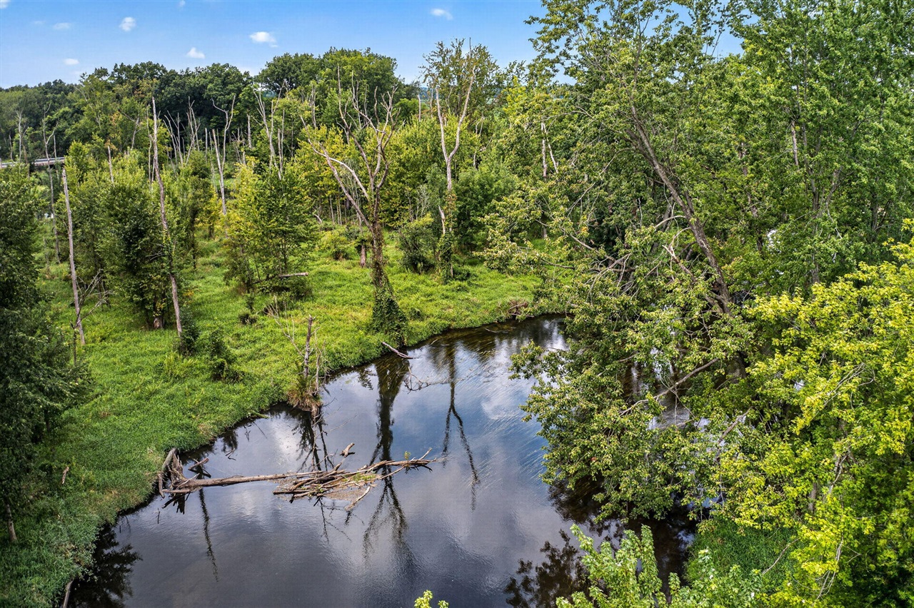 main property photo 49