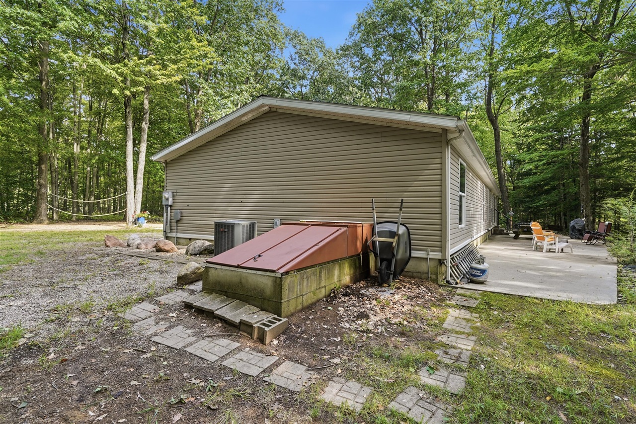 main property photo 47