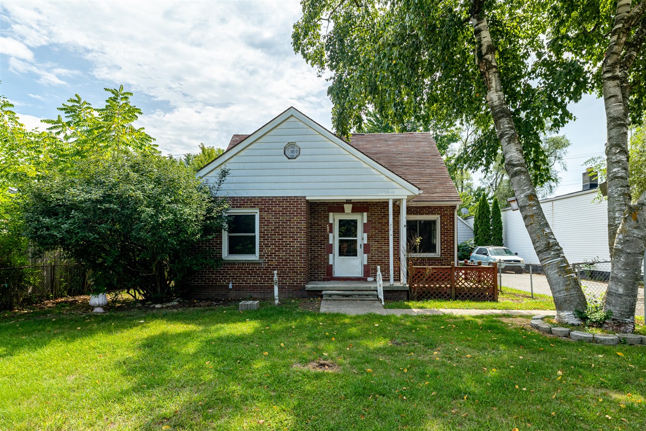 main property photo 0