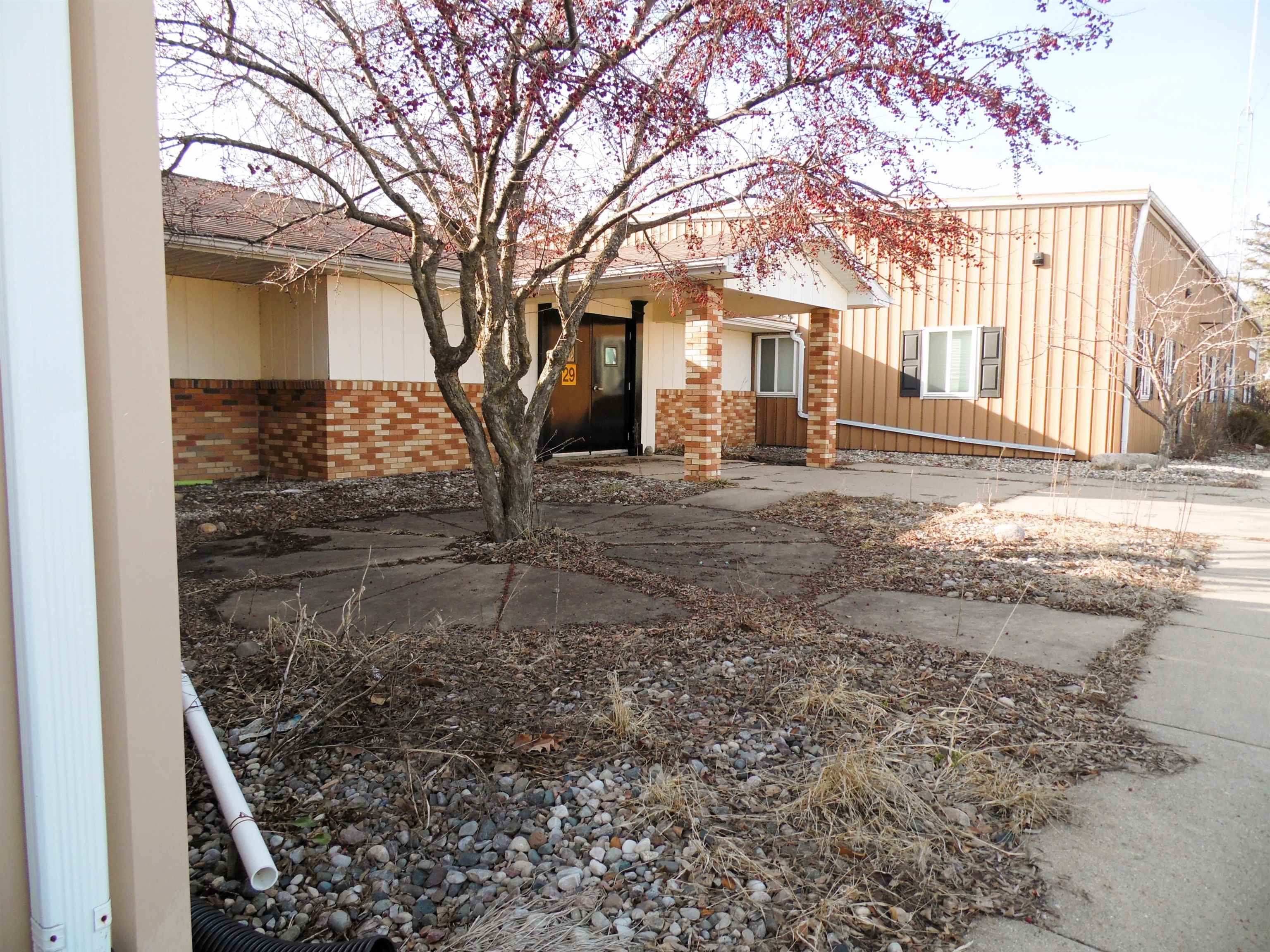 main property photo 10
