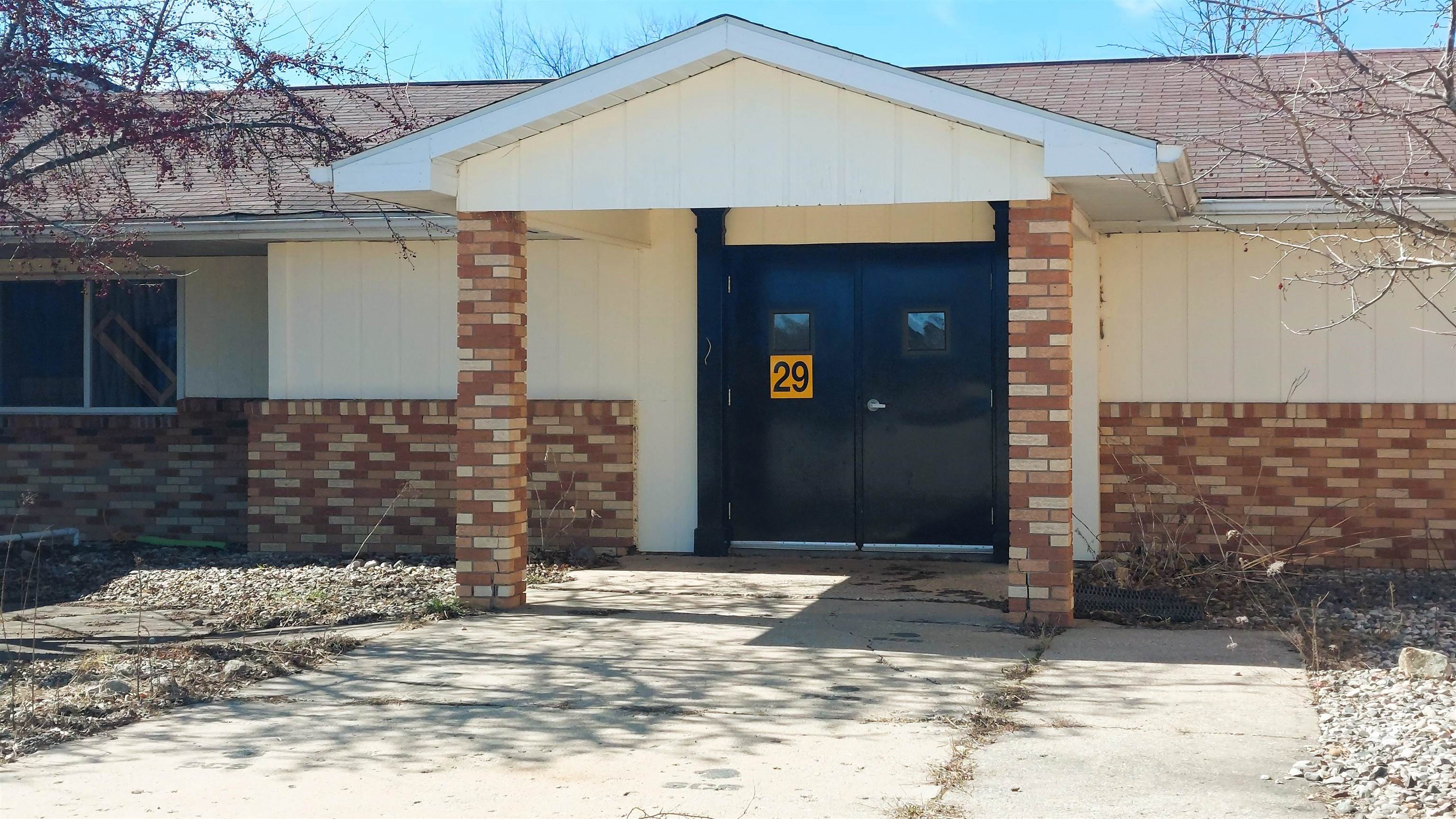 main property photo 12