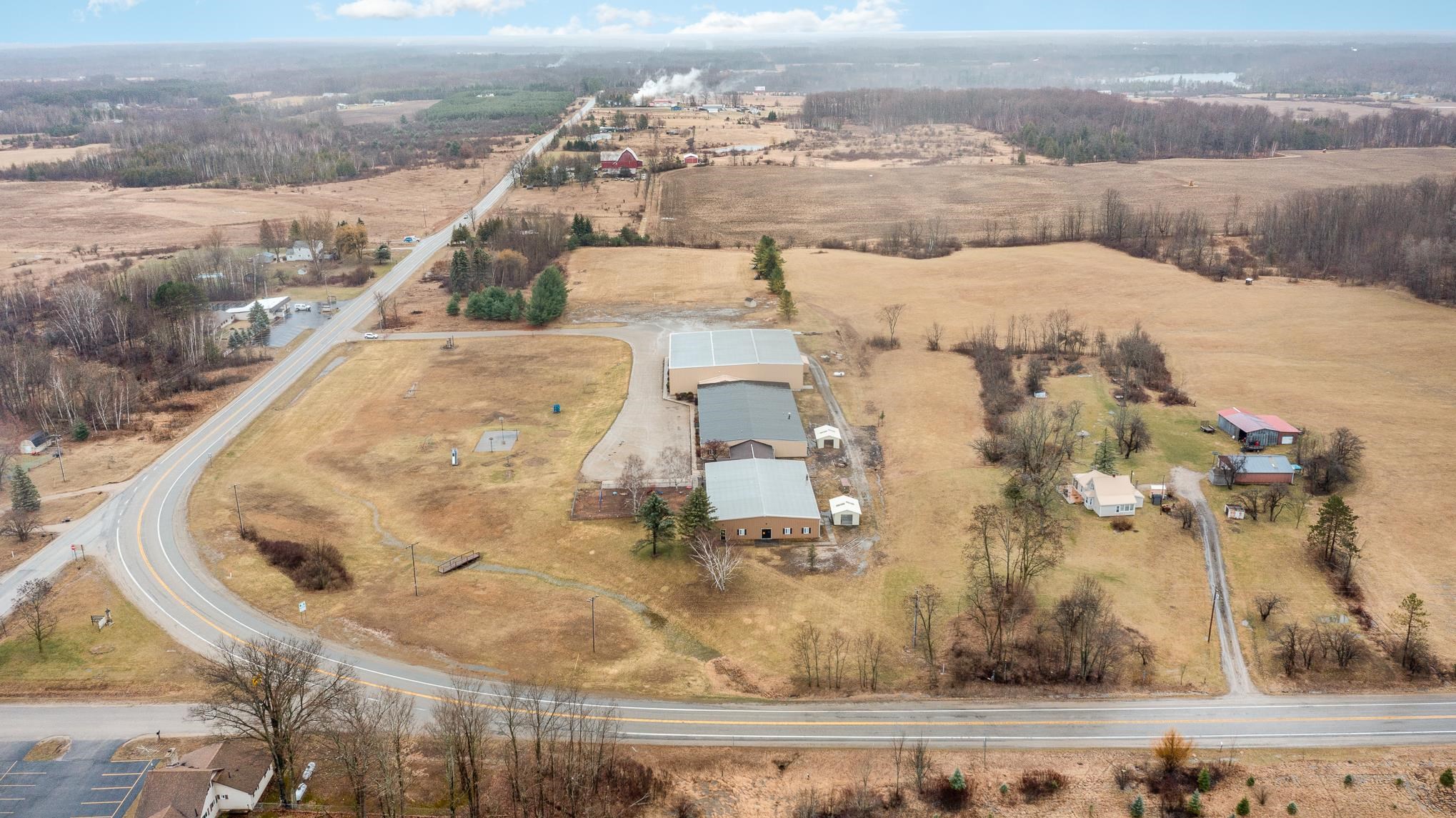 main property photo 39